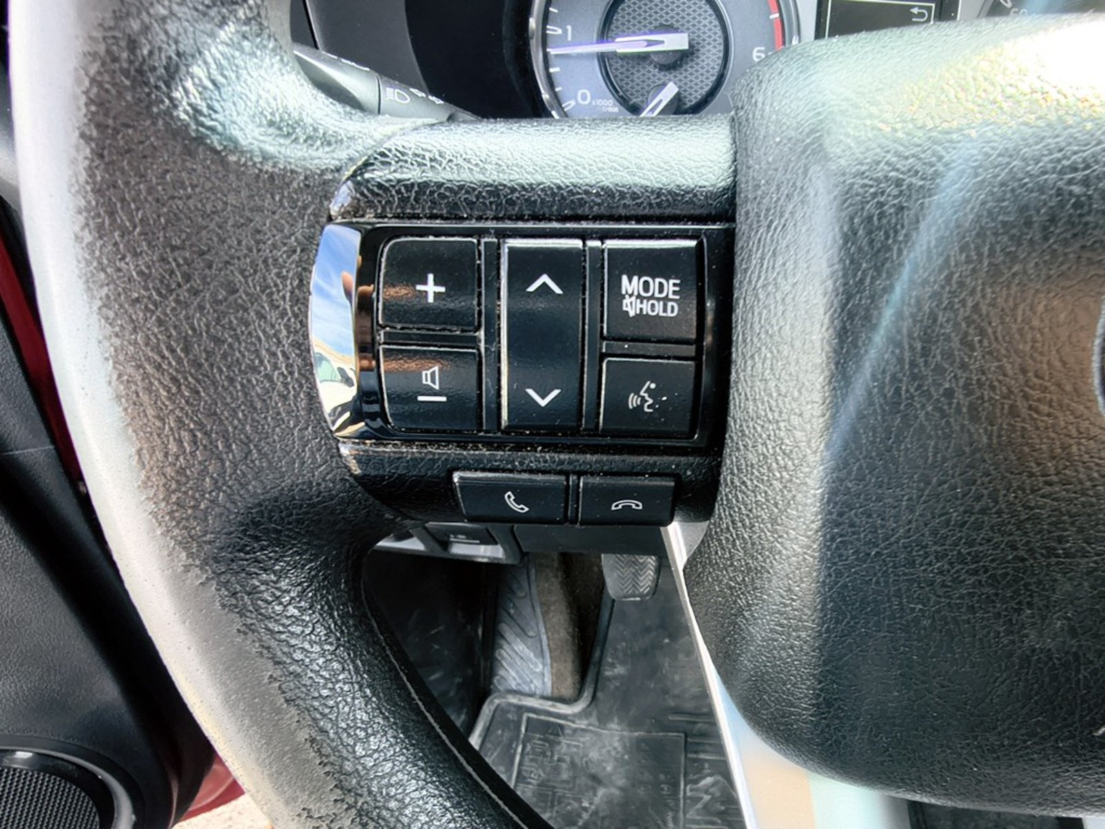 TOYOTA HILUX HILUX TSS 2.4 Diesel 4X2 T/M 2021 - Imagen 13 de 20