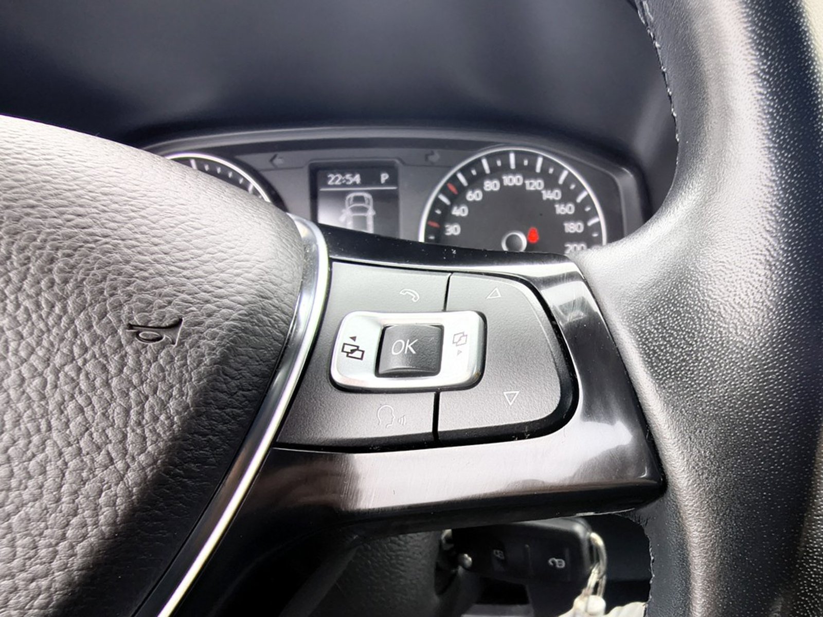Volkswagen AMAROK 2.0 TRENDLINE 2022 - Imagen 14 de 20