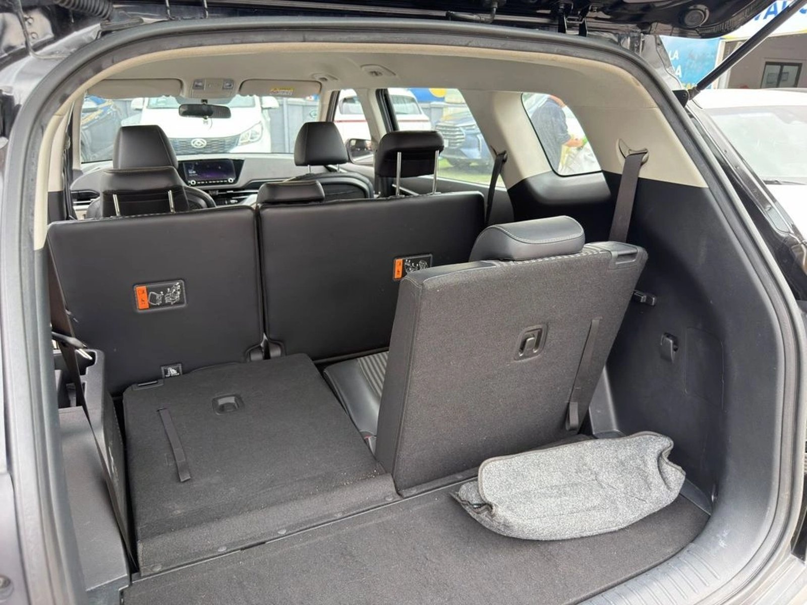 KIA CARENS EX 1.4 AT 7 PASAJEROS 2023 - Imagen 12 de 12