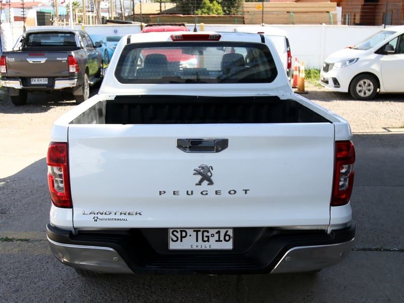 Peugeot LANDTREK MT 1.9 DIESEL 2023 - Imagen 8 de 20