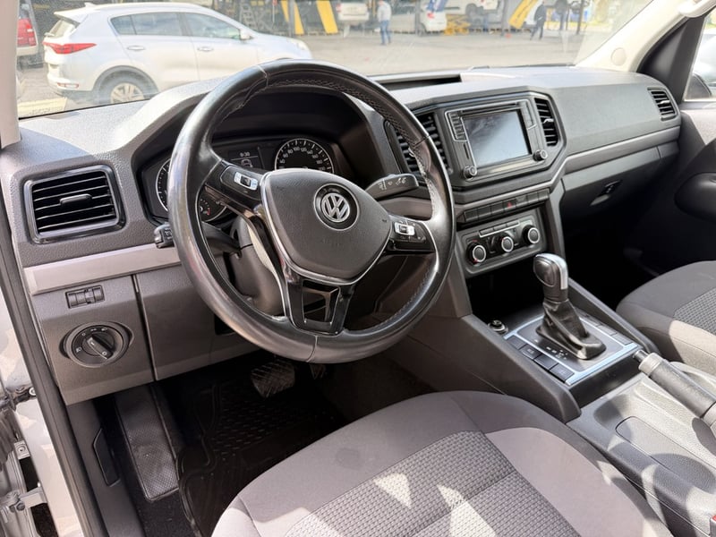Volkswagen AMAROK 2.0 COMFORTLINE  4MOTION 2023 - Imagen 11 de 20