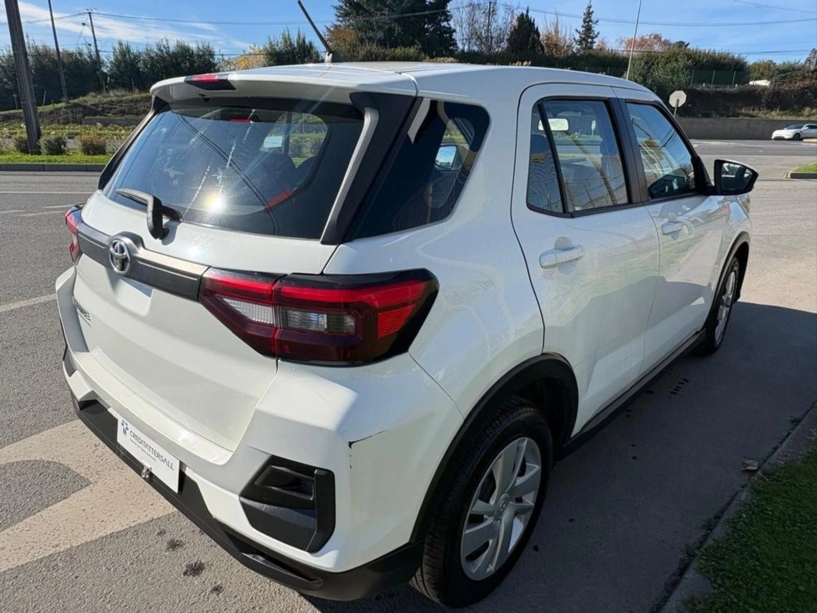TOYOTA RAIZE 1.2 MT 2025 - Imagen 7 de 12