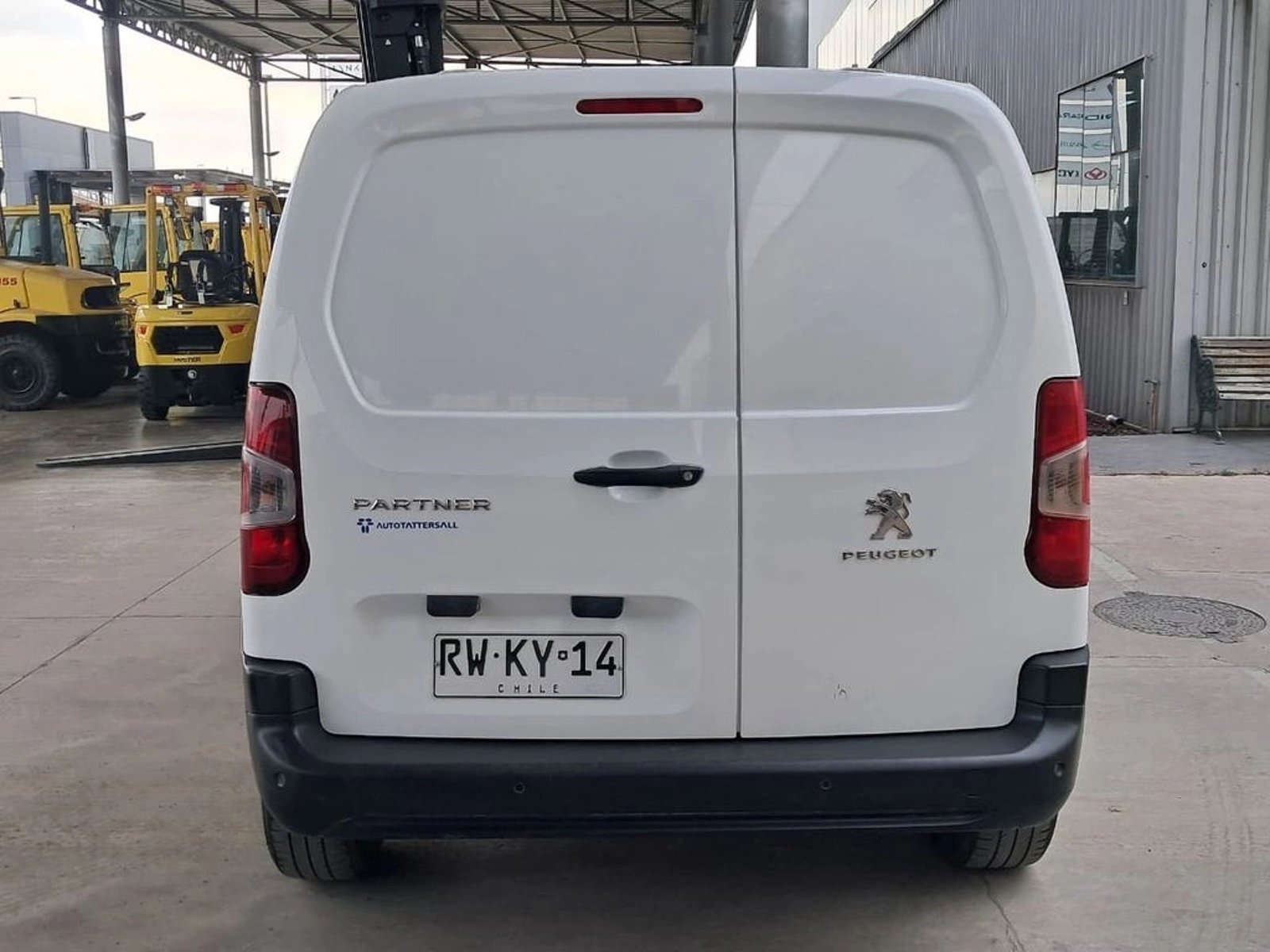 Peugeot PARTNER L1 1.6 HDI 4X2 MT 2022 - Imagen 7 de 20