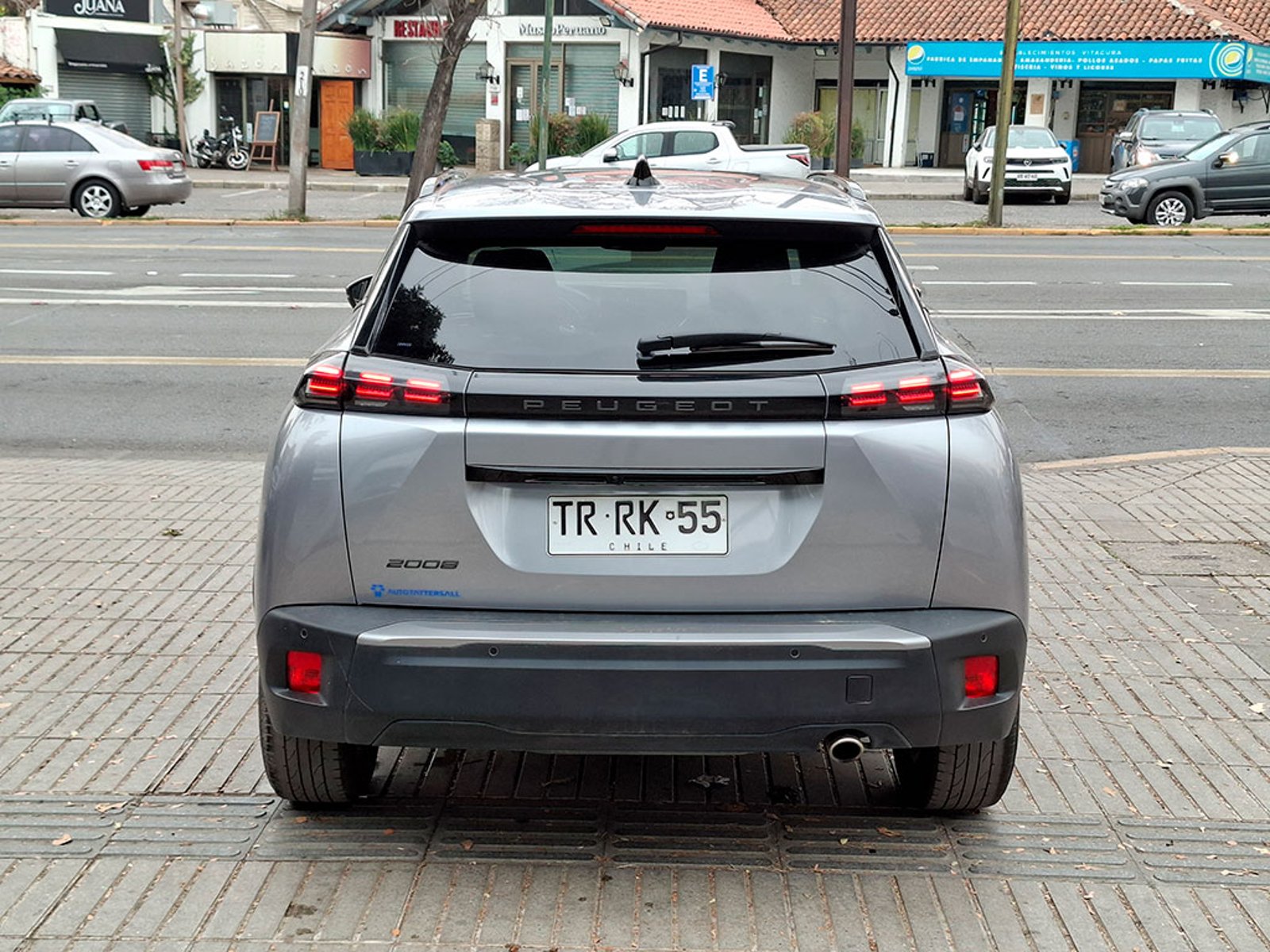 Peugeot 2008 1.5 ALLURE BLUEHDI 2025 - Imagen 5 de 20