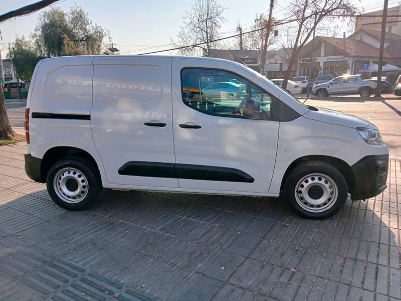 Citroën BERLINGO 1.5 2024 - Imagen 7 de 12