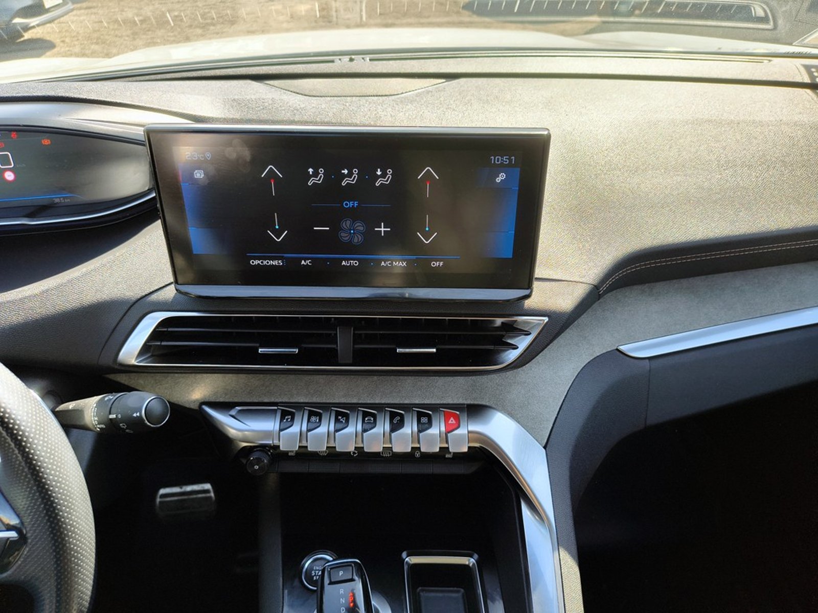 PEUGEOT 5008 BLUEHDI 130 1.5 AUT 2023 - Imagen 16 de 20
