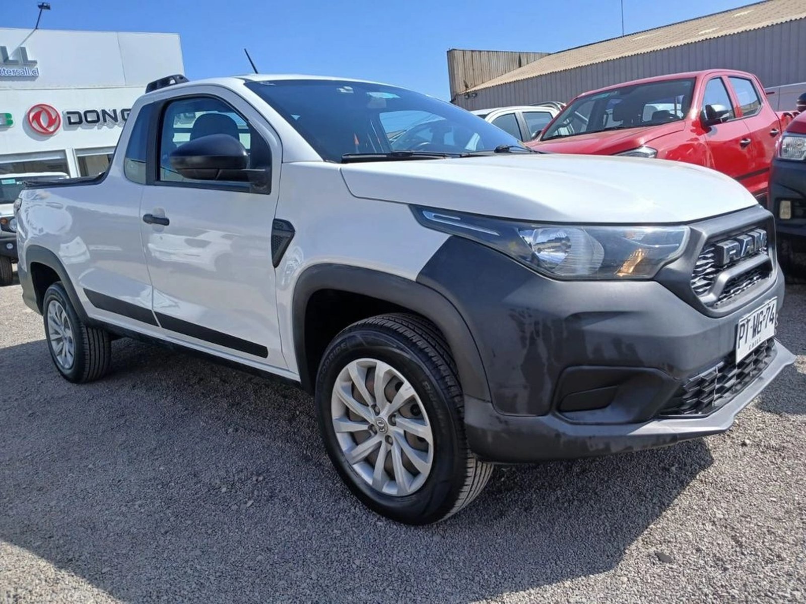 RAM 700 1.4 SLT 4X2 CAB. SIM. MT 2P 2021 - Foto 2 de 20
