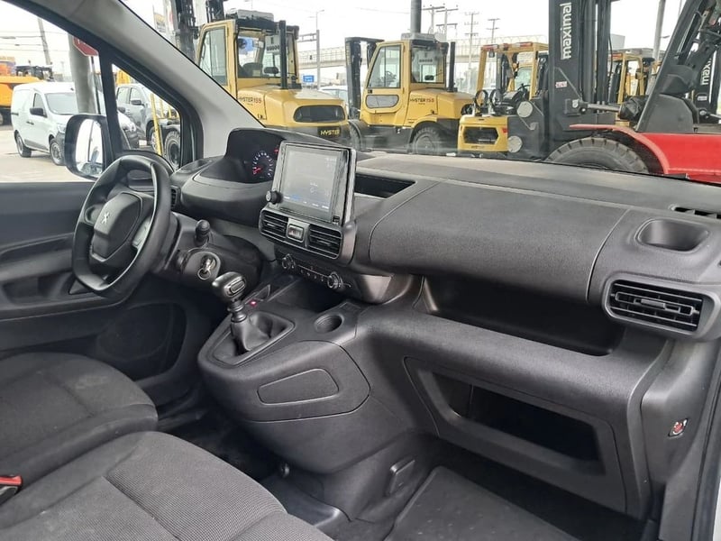 Peugeot PARTNER L1 1.5 HDI 4X2 MT 2024 - Imagen 15 de 19