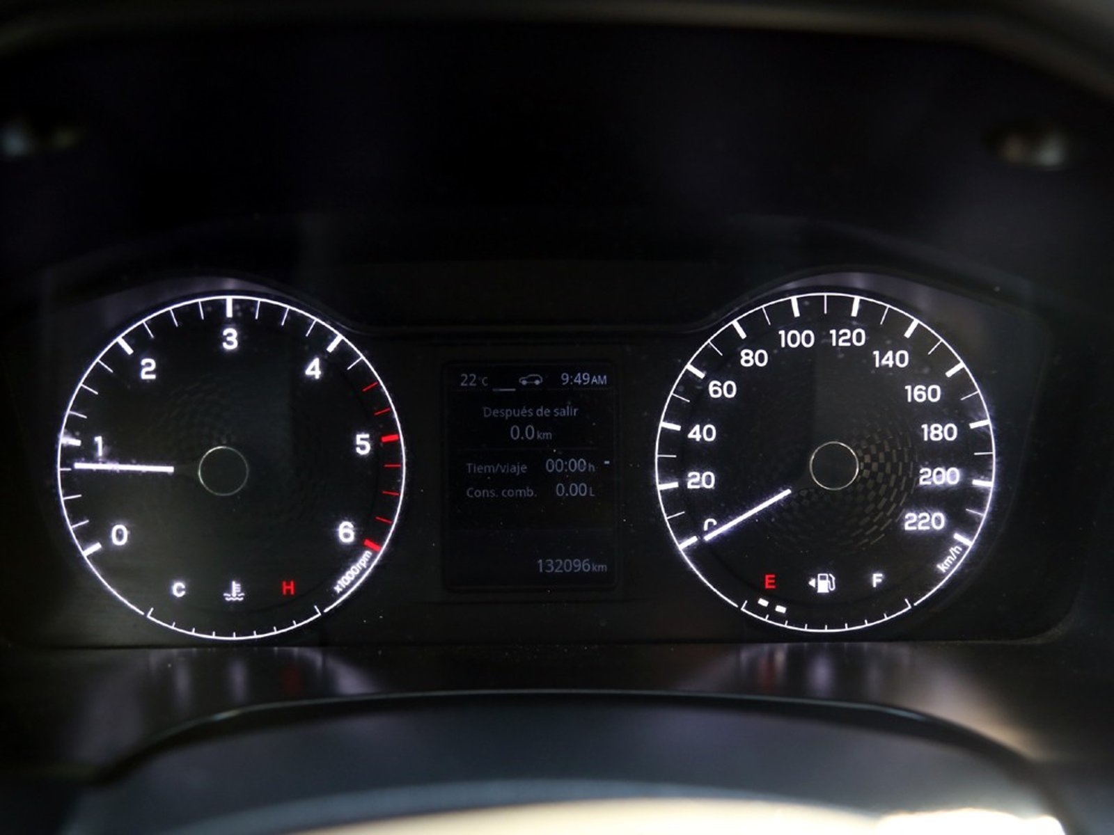 SsangYong MUSSO 2.2 MT 4X4 DIESEL 2023 - Imagen 16 de 20