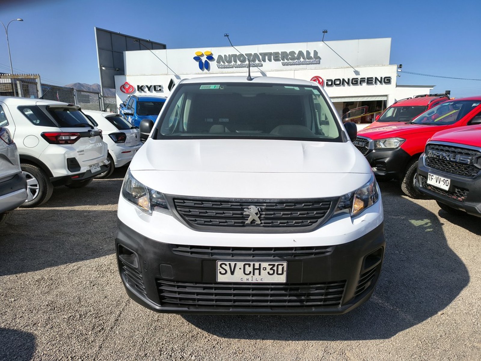 Peugeot PARTNER L1 1.5 Diesel 4X2 T/M 2023 - Foto 2 de 16