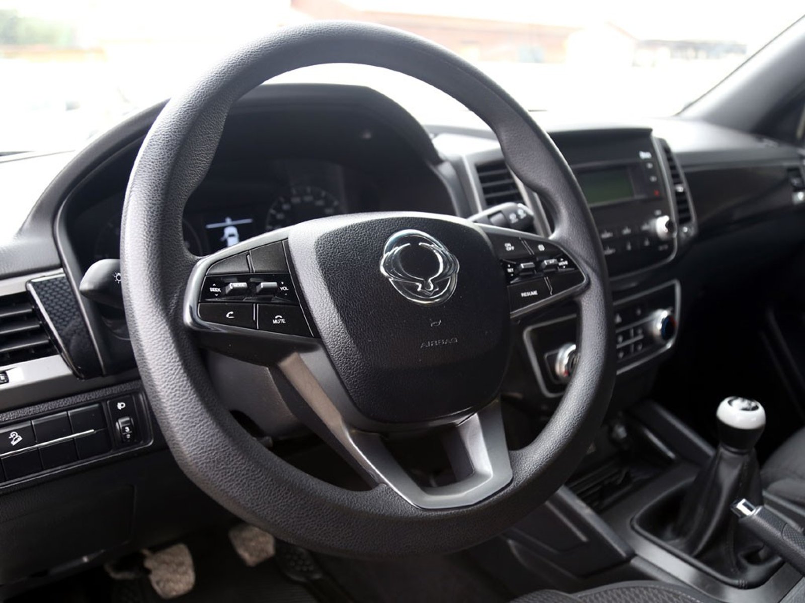 SsangYong GRAND MUSSO GRAND 4x4 2.2 2023 - Imagen 13 de 20