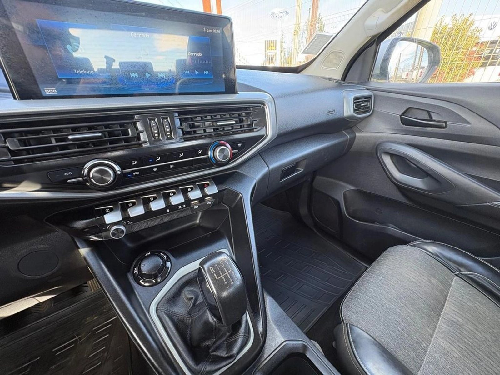PEUGEOT LANDTREK 1.9 4X4 MT 2023 - Imagen 9 de 12