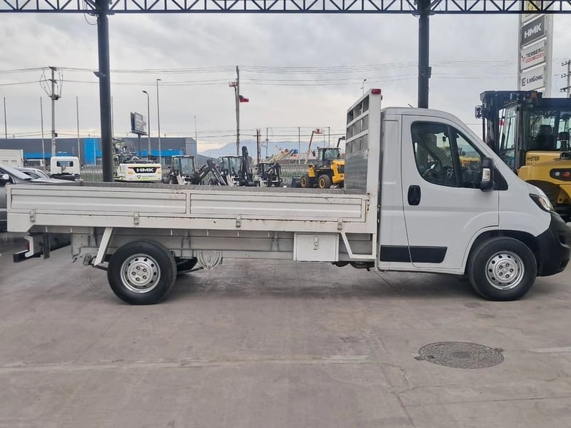 Peugeot BOXER L3 2.2 PICKUP CABINA SIMPLE 2025 - Imagen 5 de 18
