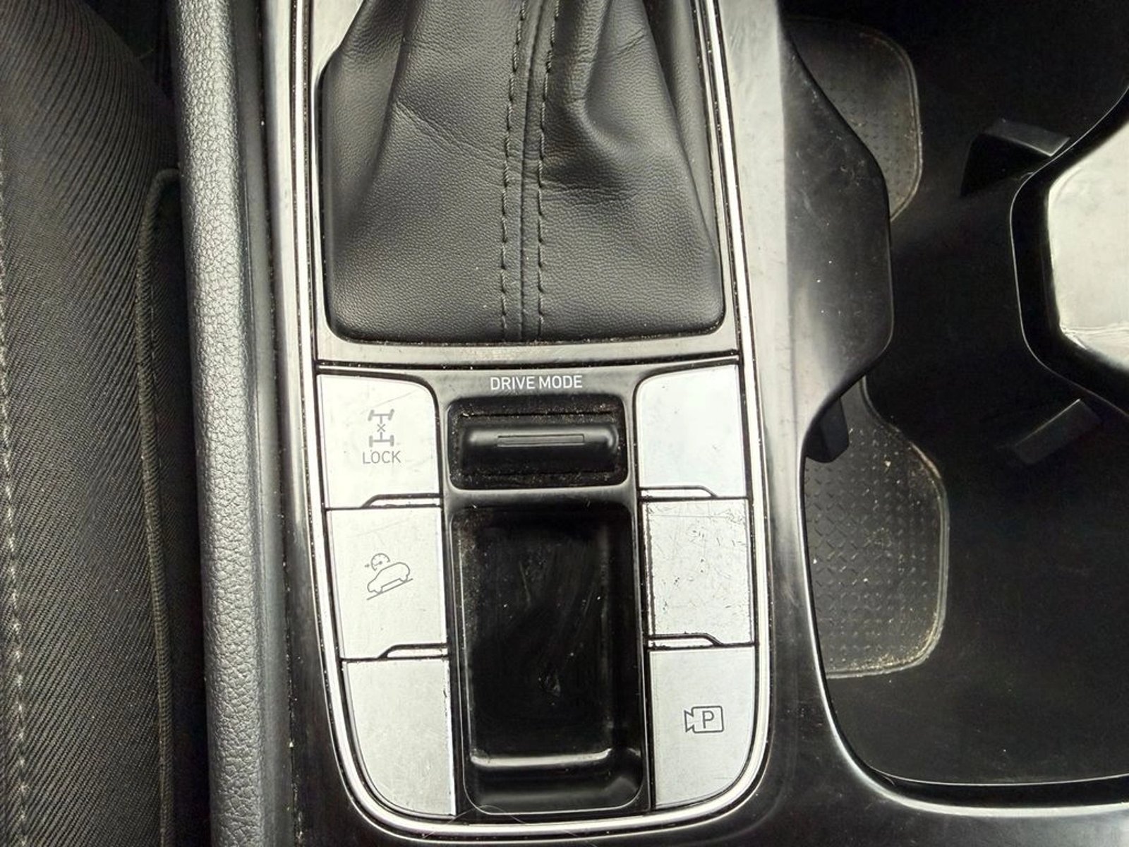 HYUNDAI TUCSON 2.0 4X4  AUT 2025 - Imagen 11 de 14