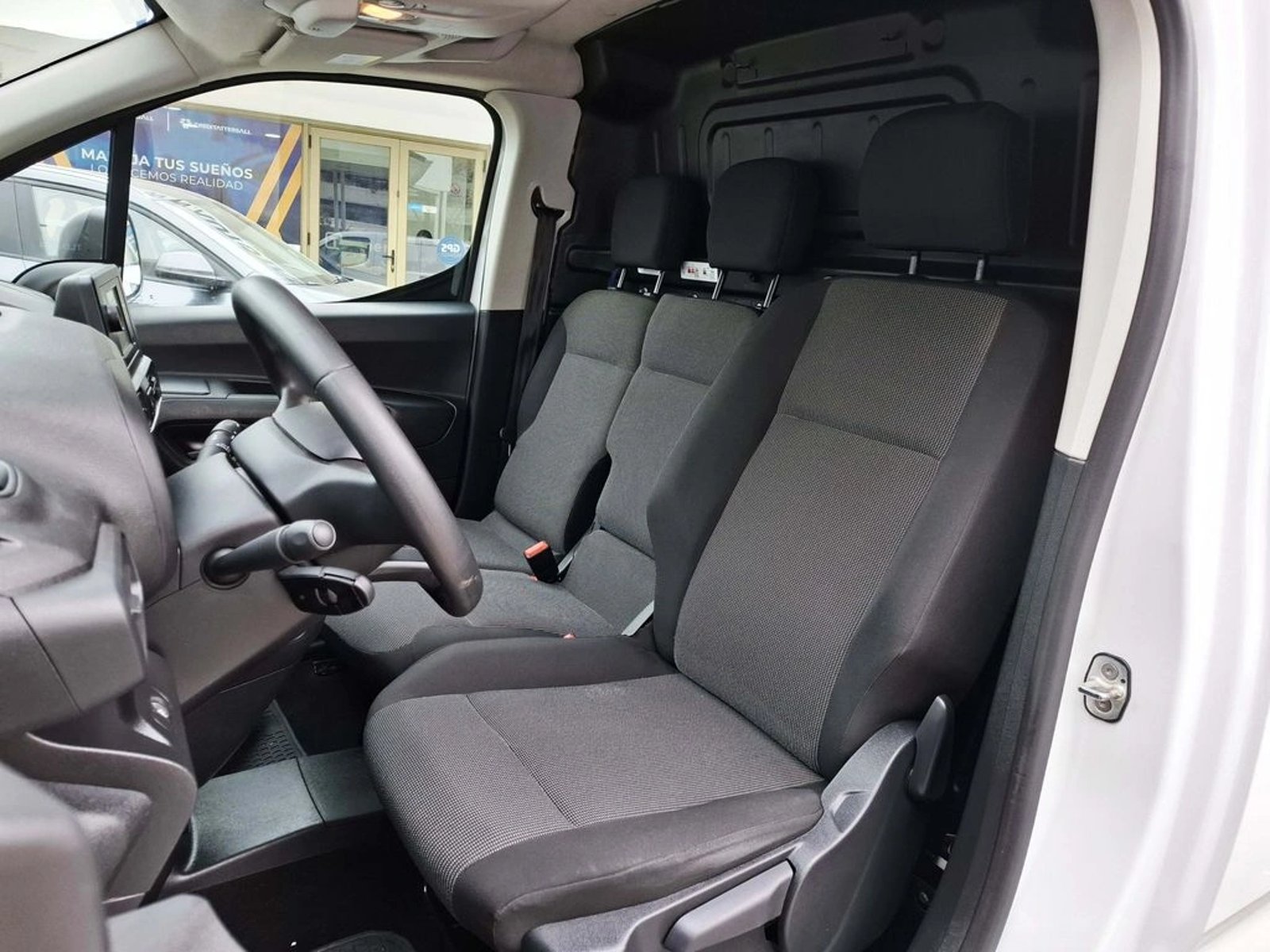 Citroën BERLINGO 1.5 2024 - Imagen 16 de 20