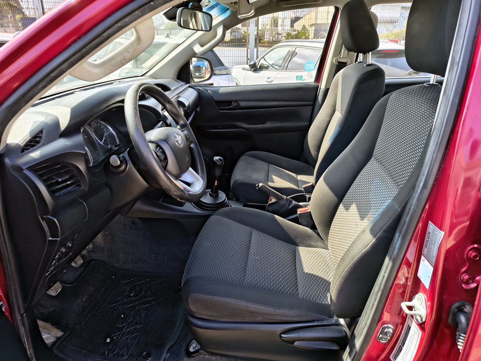 TOYOTA HILUX HILUX TSS 2.4 Diesel 4X2 T/M 2021 - Imagen 9 de 19