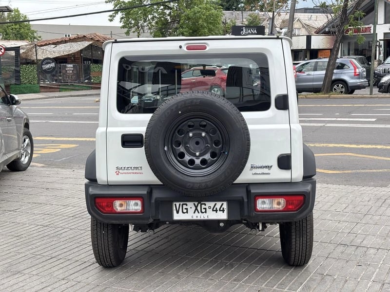 Suzuki JIMNY 1.5 GL WINCHE MT 4X4 2025 - Imagen 10 de 20