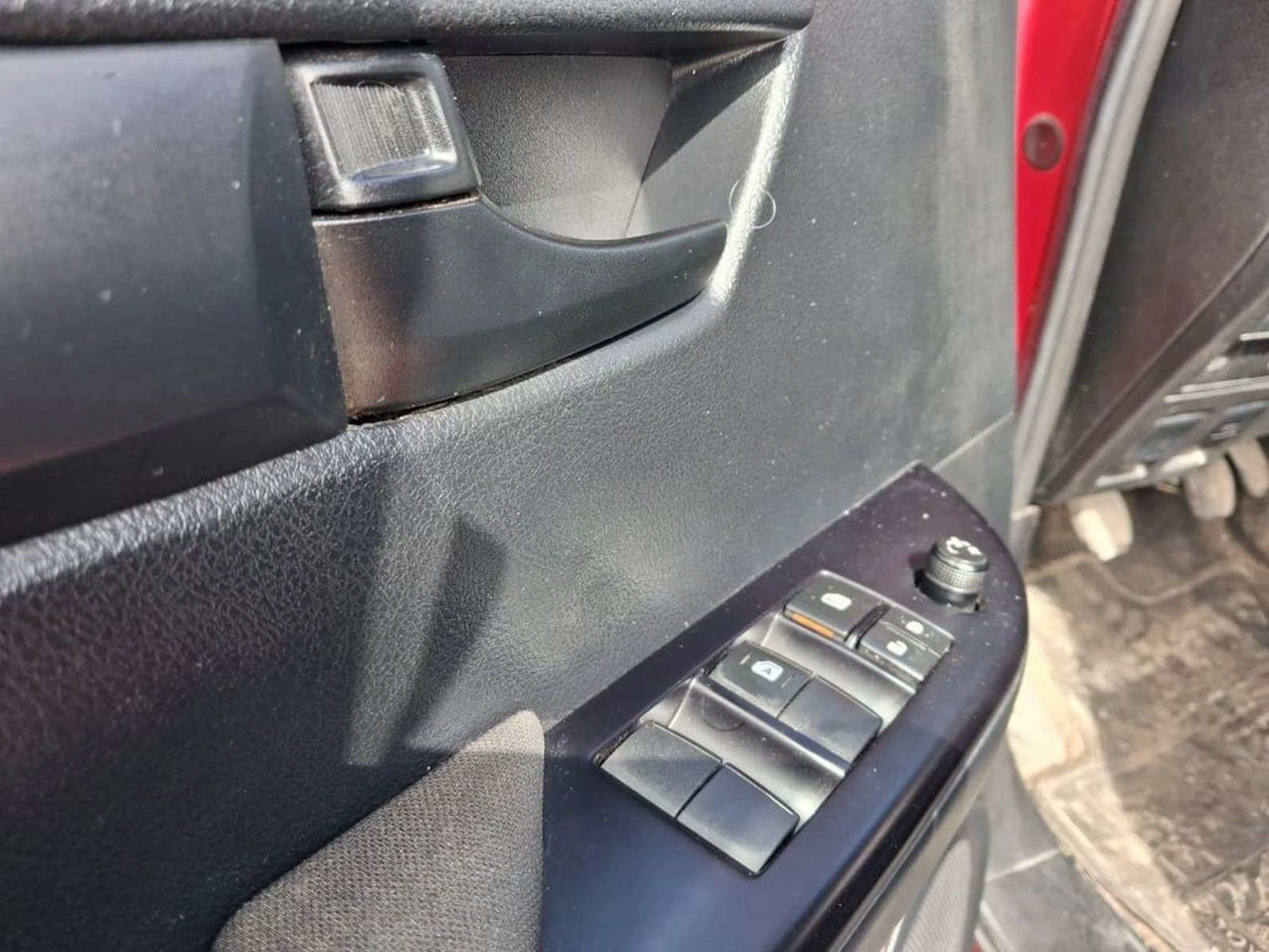 TOYOTA HILUX HILUX TSS 2.4 Diesel 4X2 T/M 2022 - Imagen 15 de 15
