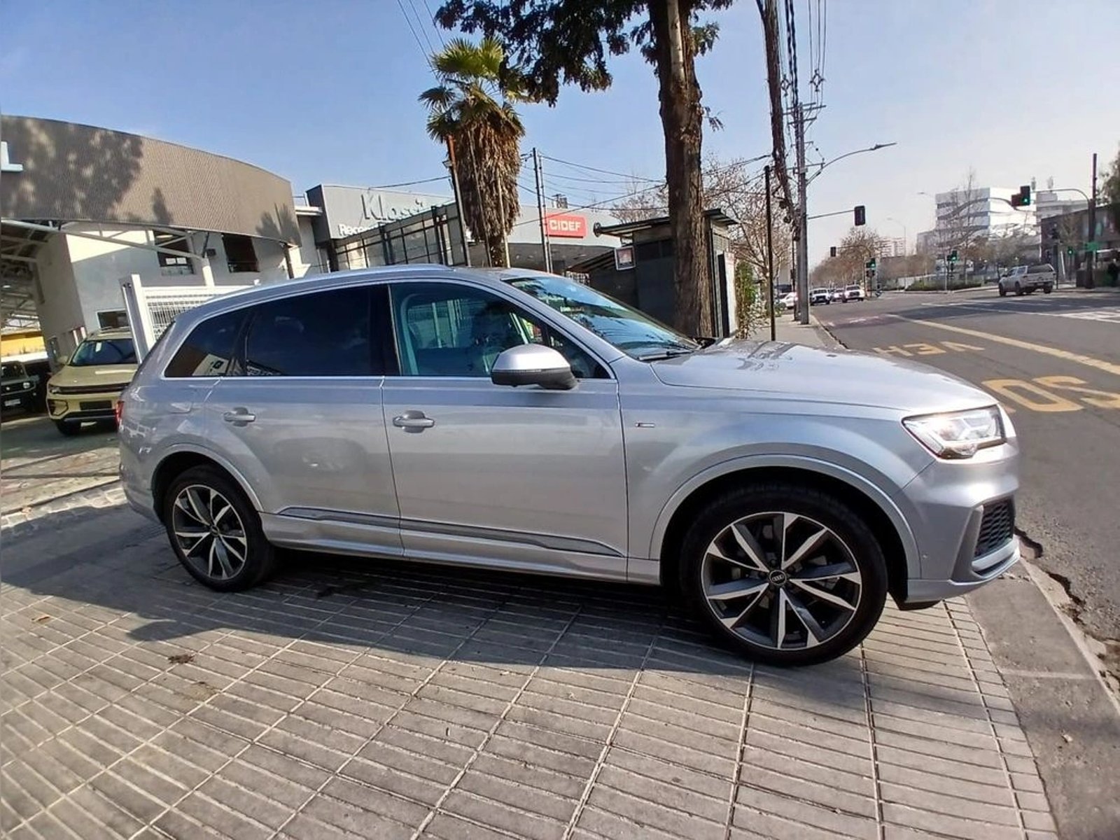 Audi Q7 Q7 55 TFSI Sport 2023 - Imagen 5 de 20