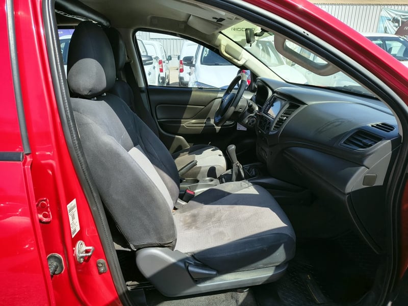 Mitsubishi L200 2.4 KATANA CR 2021 - Imagen 20 de 20