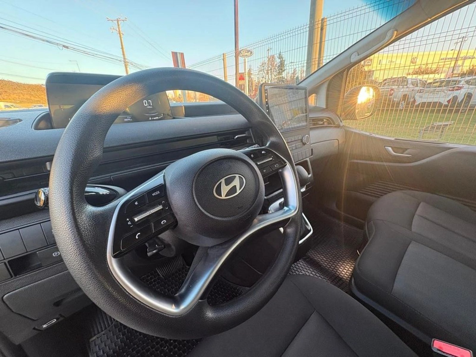HYUNDAI STARIA FURGÓN US4 2.2 CRDI AUT. 2025 - Imagen 8 de 10