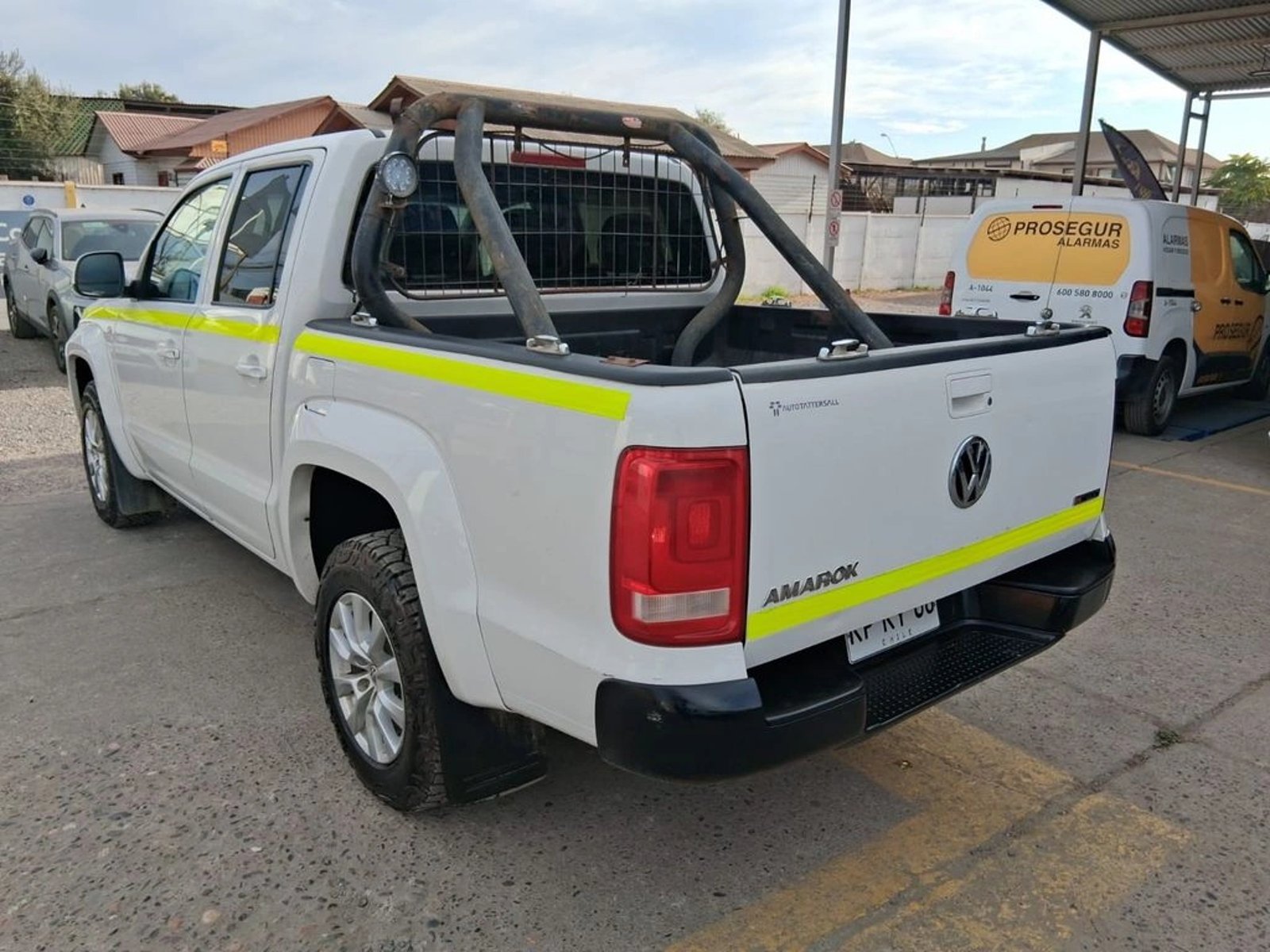 VOLKSWAGEN AMAROK 2.0 TRENDLINE MT 4X4 DIESEL 2022 - Imagen 7 de 20