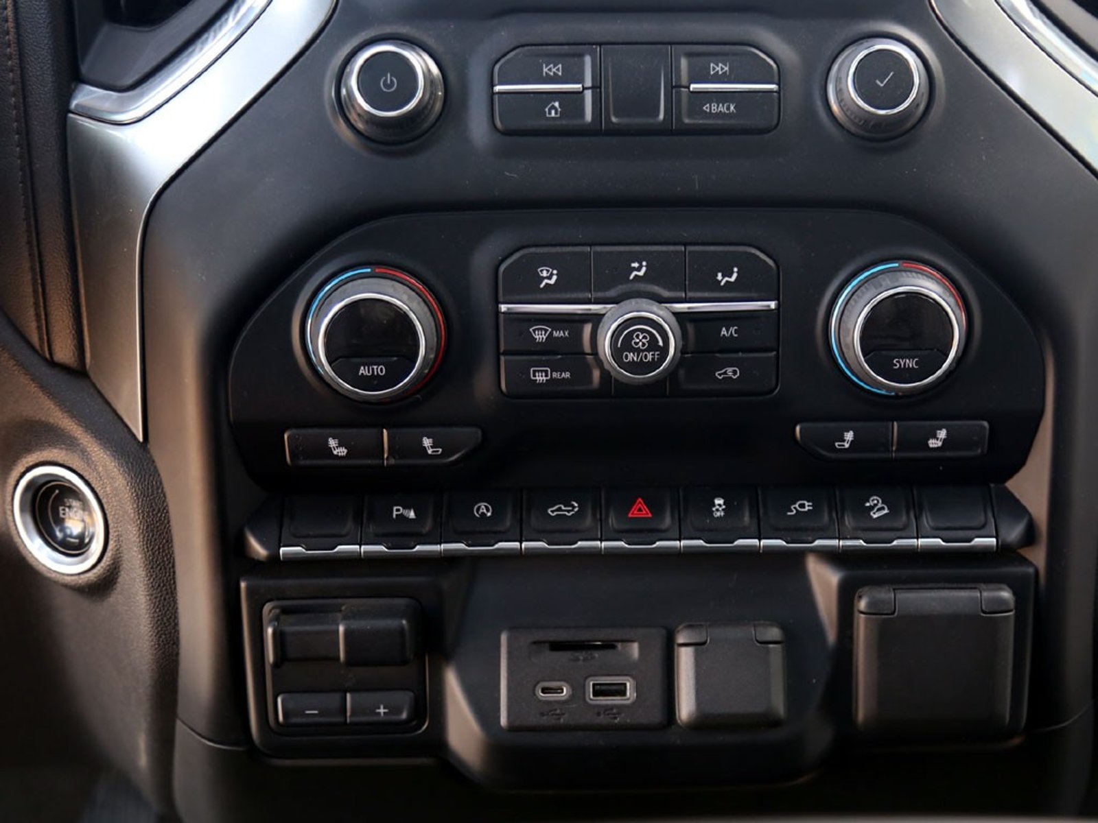 Chevrolet SILVERADO CC LTZ AT 4X4 DIESEL 2022 - Imagen 13 de 20