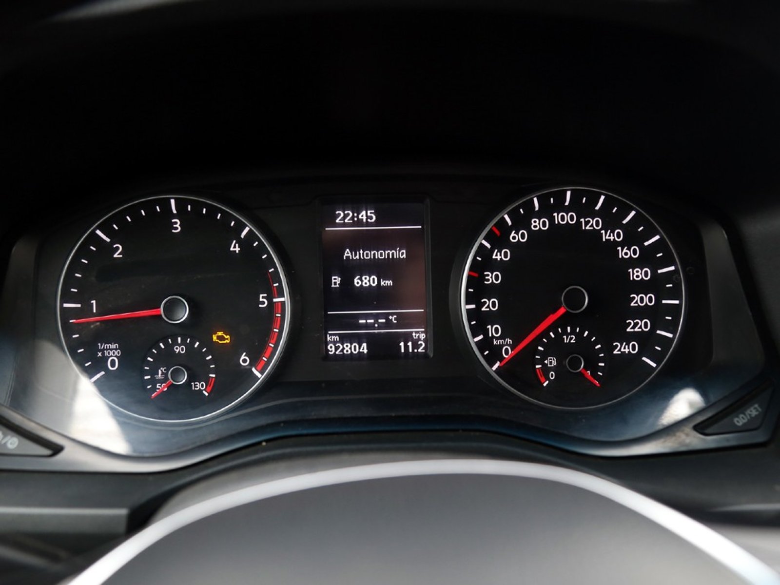 VOLKSWAGEN AMAROK TRENDLINE 4X2 2.0 MT 2023 - Imagen 19 de 20