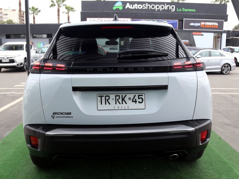 Peugeot 2008 BLUE HDI 1.5 AUT 2025 - Imagen 7 de 20