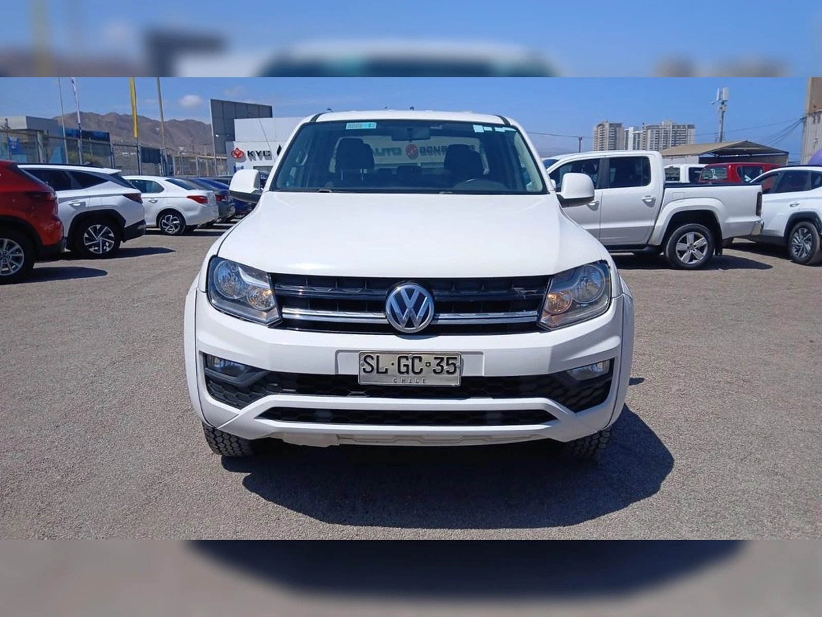 Volkswagen AMAROK 2.0 Diesel 4x2 T/M 2023 - Foto 2 de 20