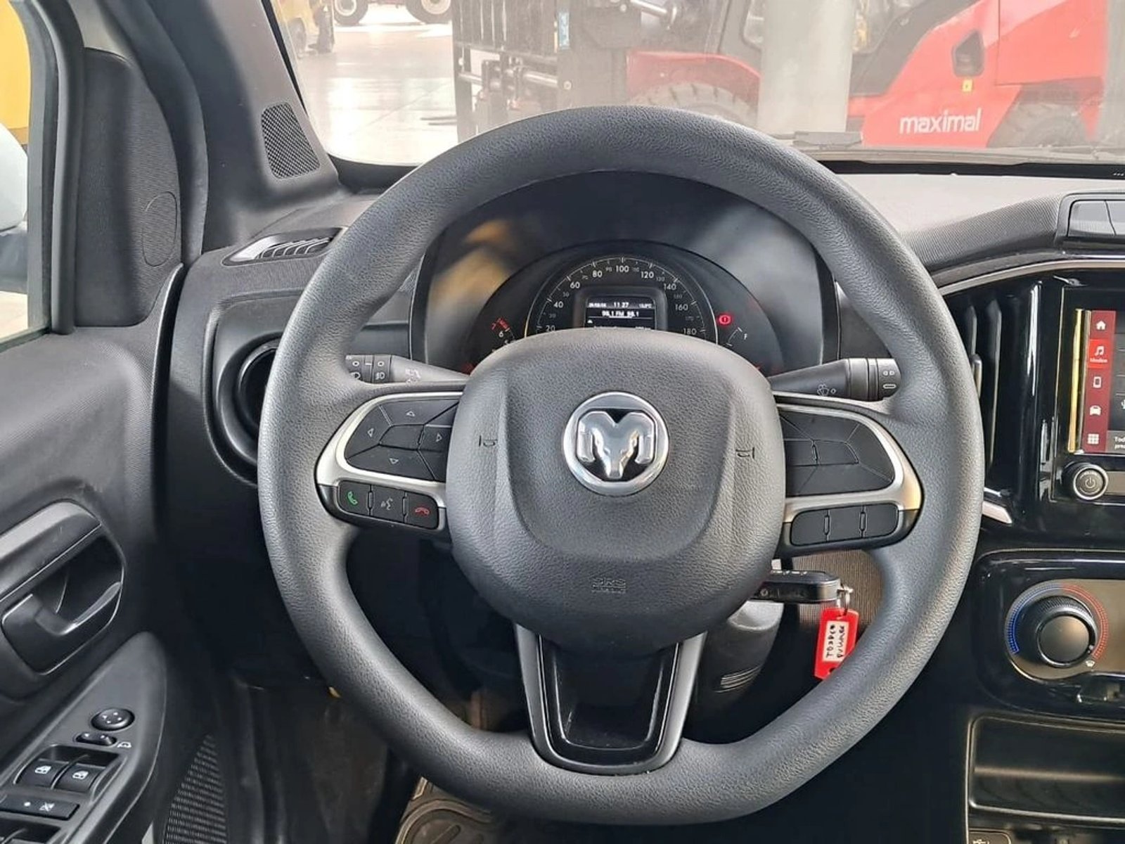 RAM 700 BIG HORN CD 1.3 2024 - Imagen 17 de 20