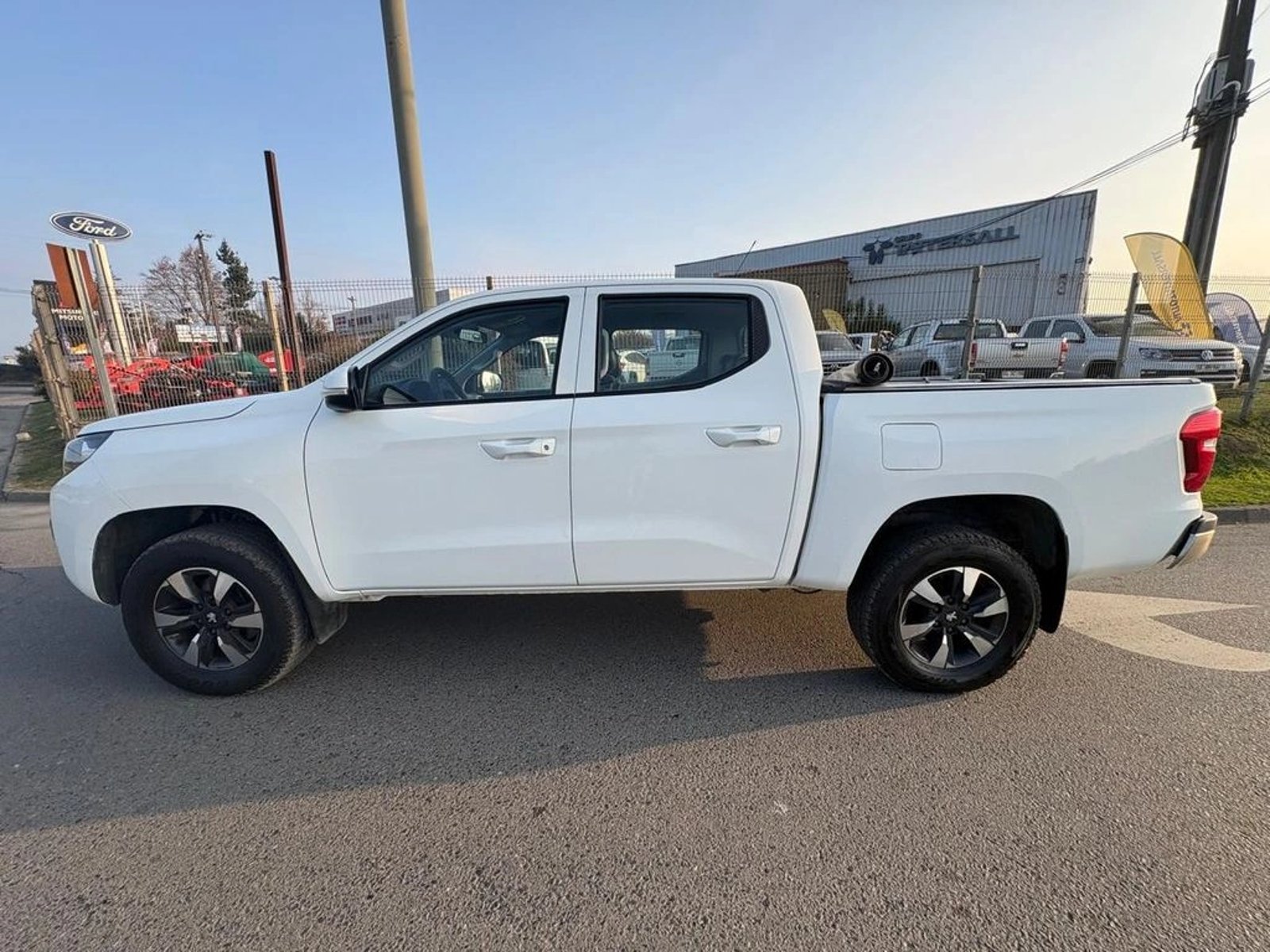 Peugeot LANDTREK 1.9 4X2 MT 2023 - Foto 4 de 12