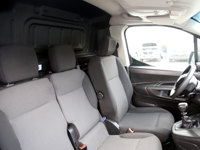 Peugeot PARTNER BLUEHDI 1.5 2023 - Imagen 17 de 20