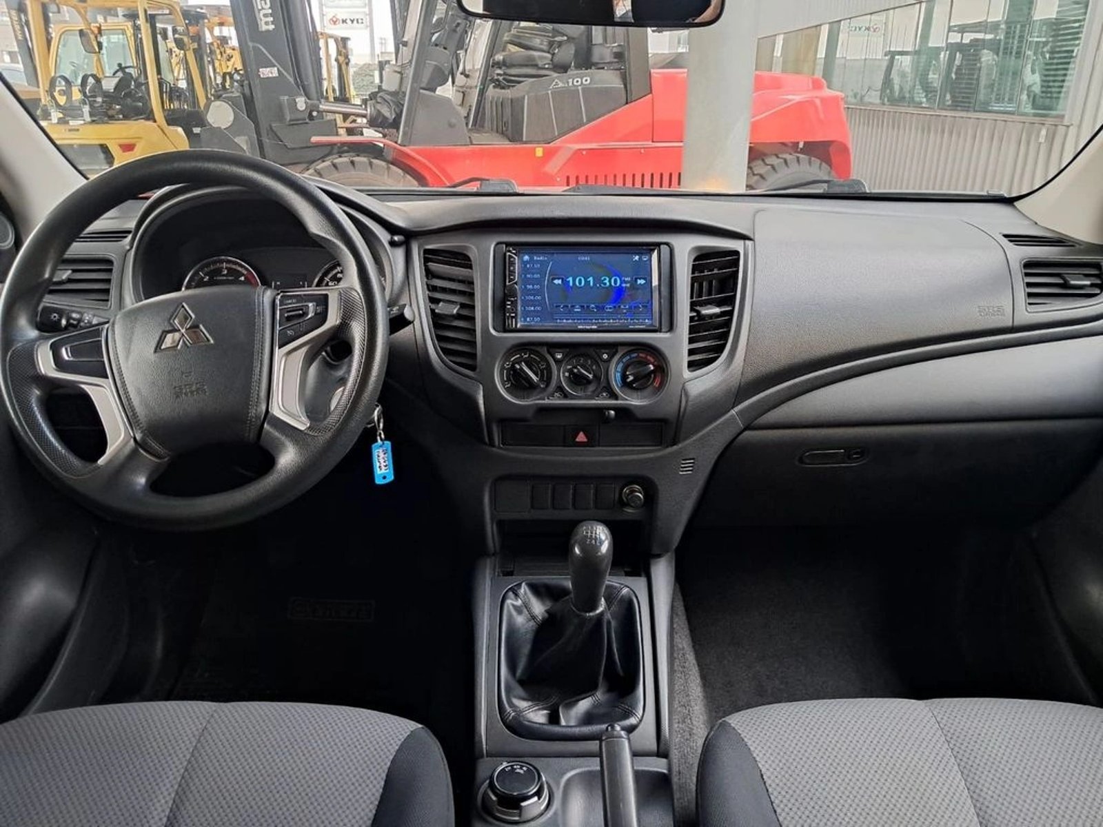 Mitsubishi L200 KATANA CRT 4X4 MT DIESEL 2022 - Imagen 20 de 20