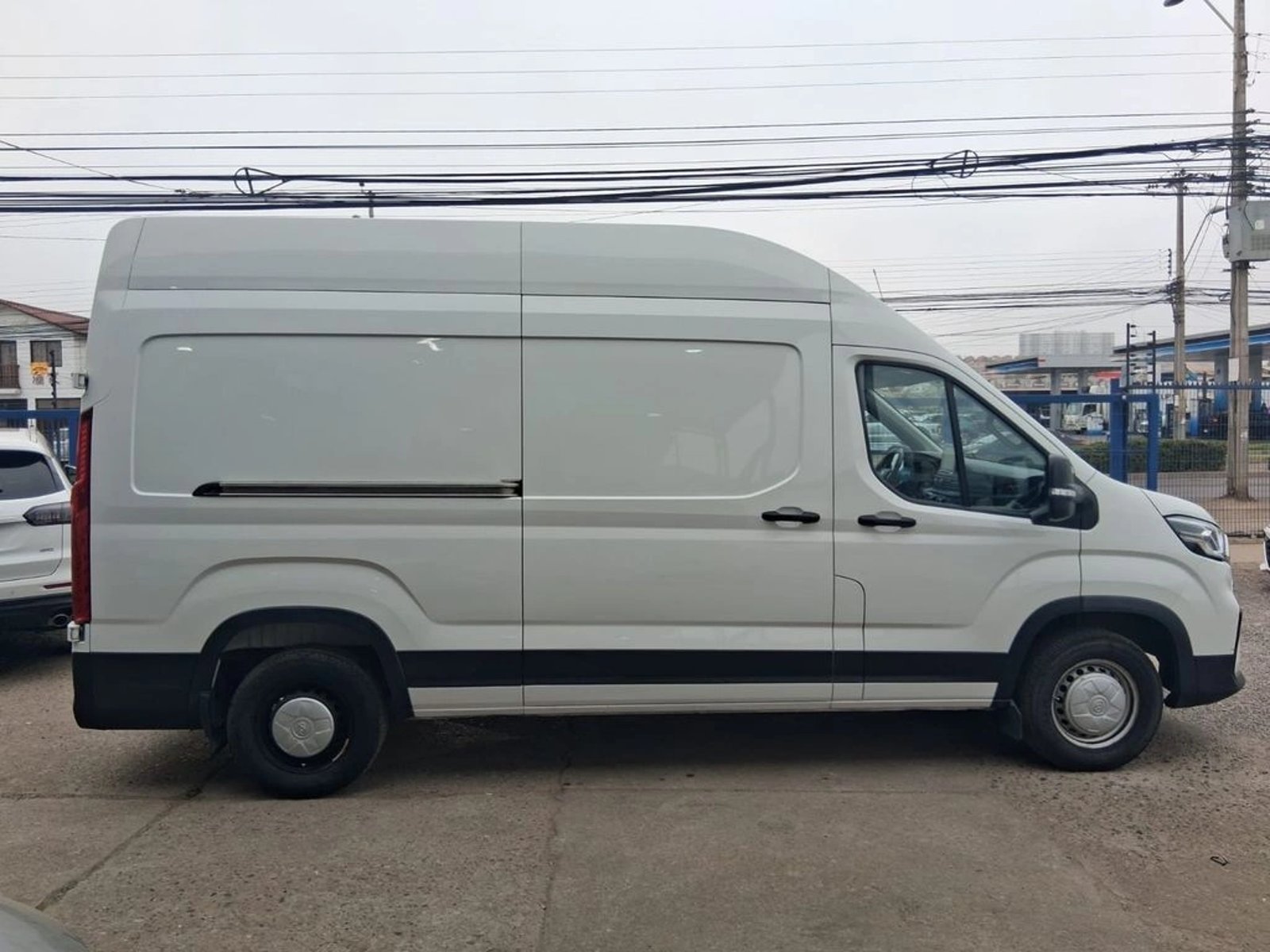 MAXUS DELIVER9 CARGO L3H3 RWD 2.0 2024 - Imagen 4 de 20