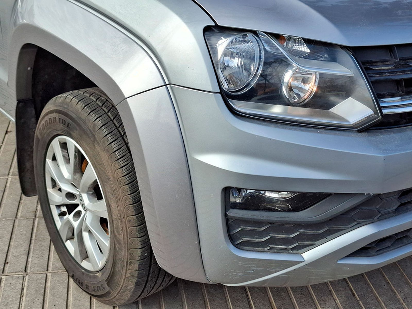 Volkswagen AMAROK 2.0 Confortline 4X2 MT 2023 - Imagen 7 de 20