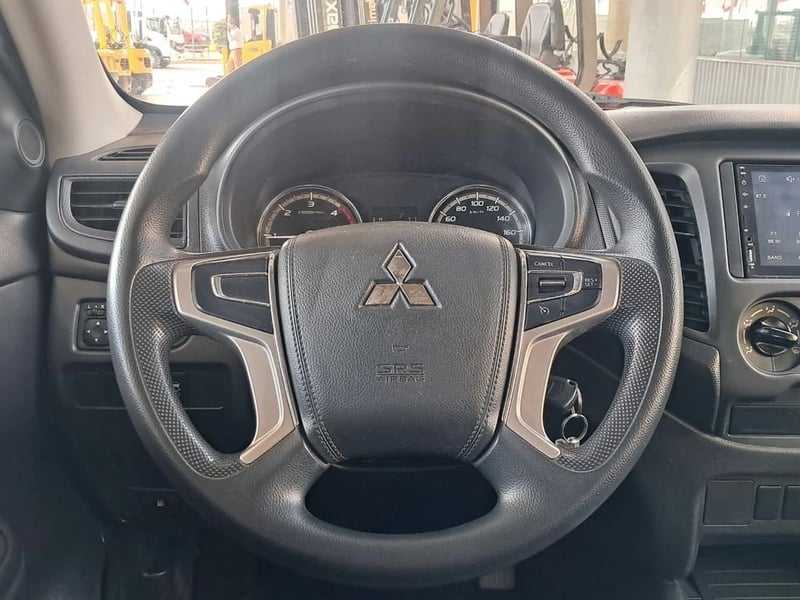 Mitsubishi L200 KATANA 2.4 CR MT 4X2 2021 - Imagen 19 de 20