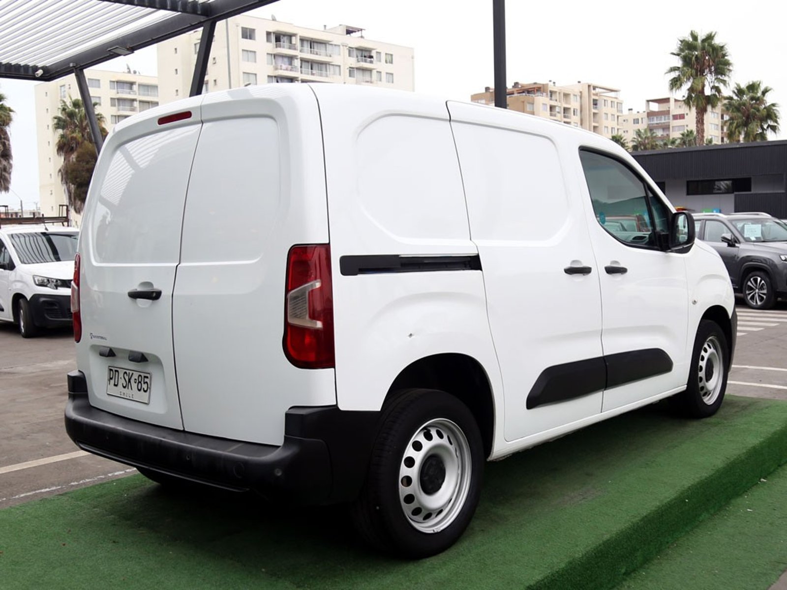 PEUGEOT PARTNER 1.6 L1 HDI MT DIESEL 2021 - Imagen 8 de 19