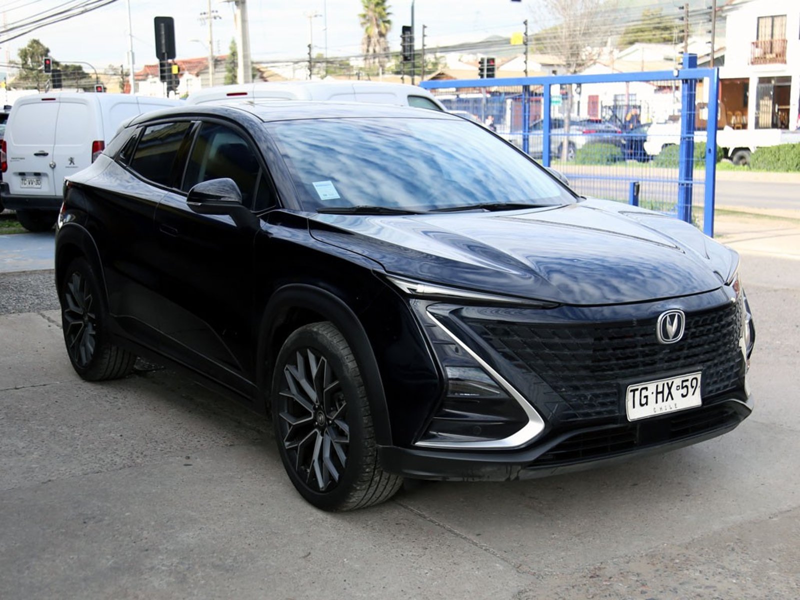 Changan UNI-T LUXURY 1.5 AUT 2023 - Foto 3 de 20