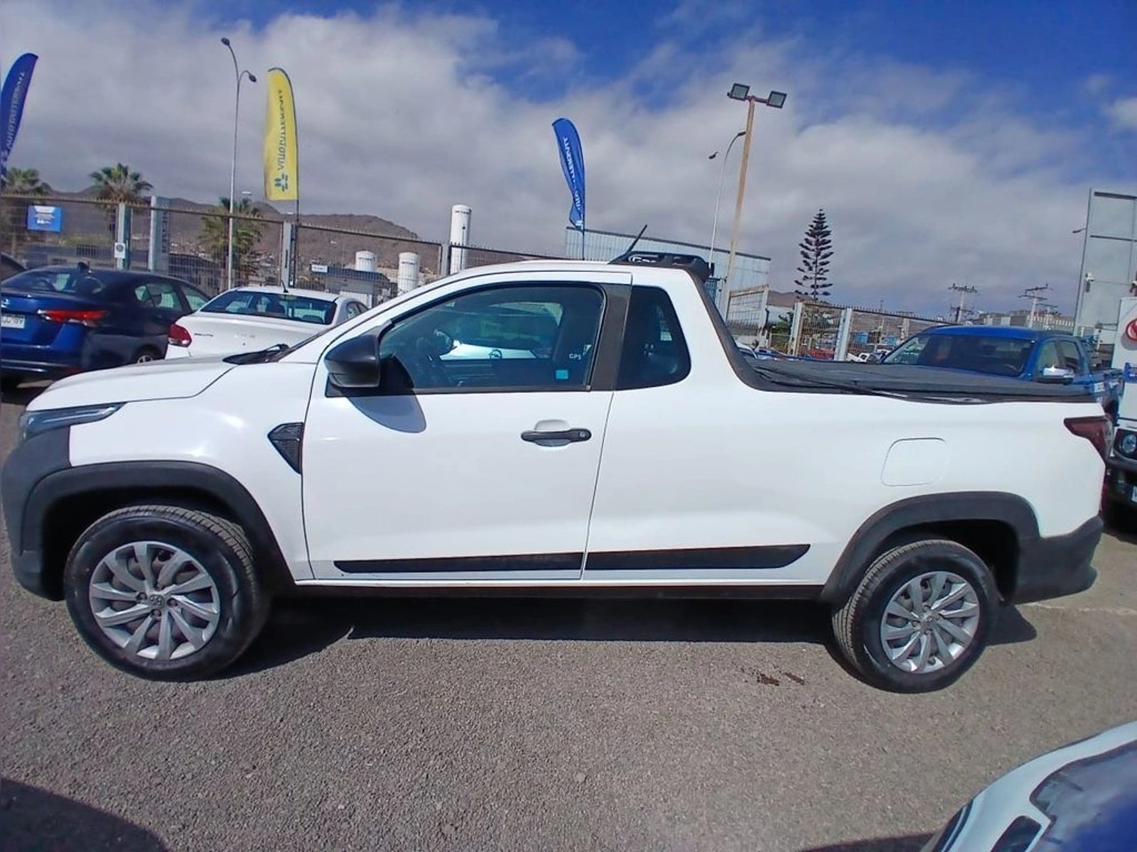 RAM 700 1.4 SLT 4X2 CAB. SIM. MT 2P 2021 - Imagen 7 de 20