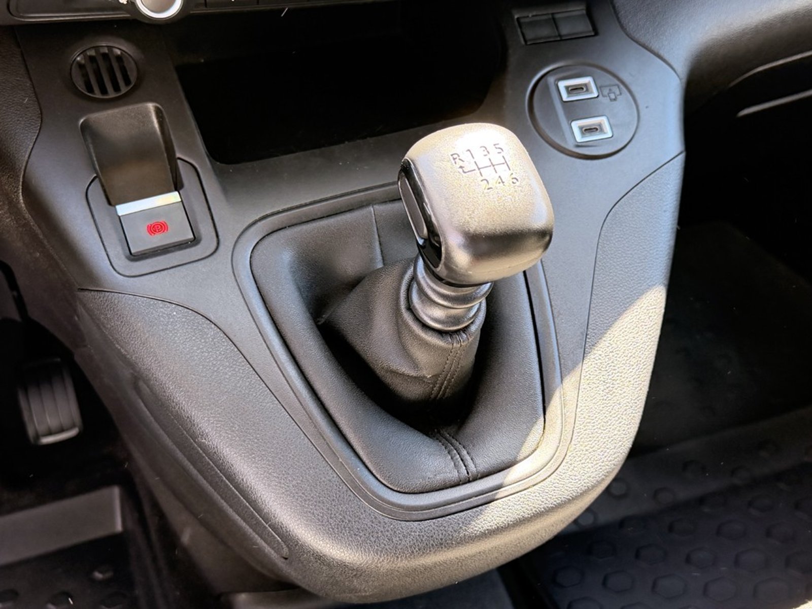 Peugeot PARTNER L1 1.5 2025 - Imagen 15 de 20