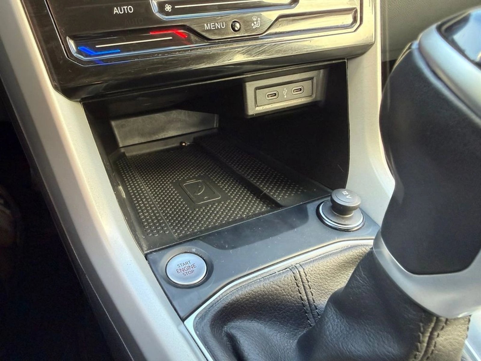 VOLKSWAGEN T-CROSS 1.0 TSI COMFORTLINE AT 2025 - Imagen 16 de 18