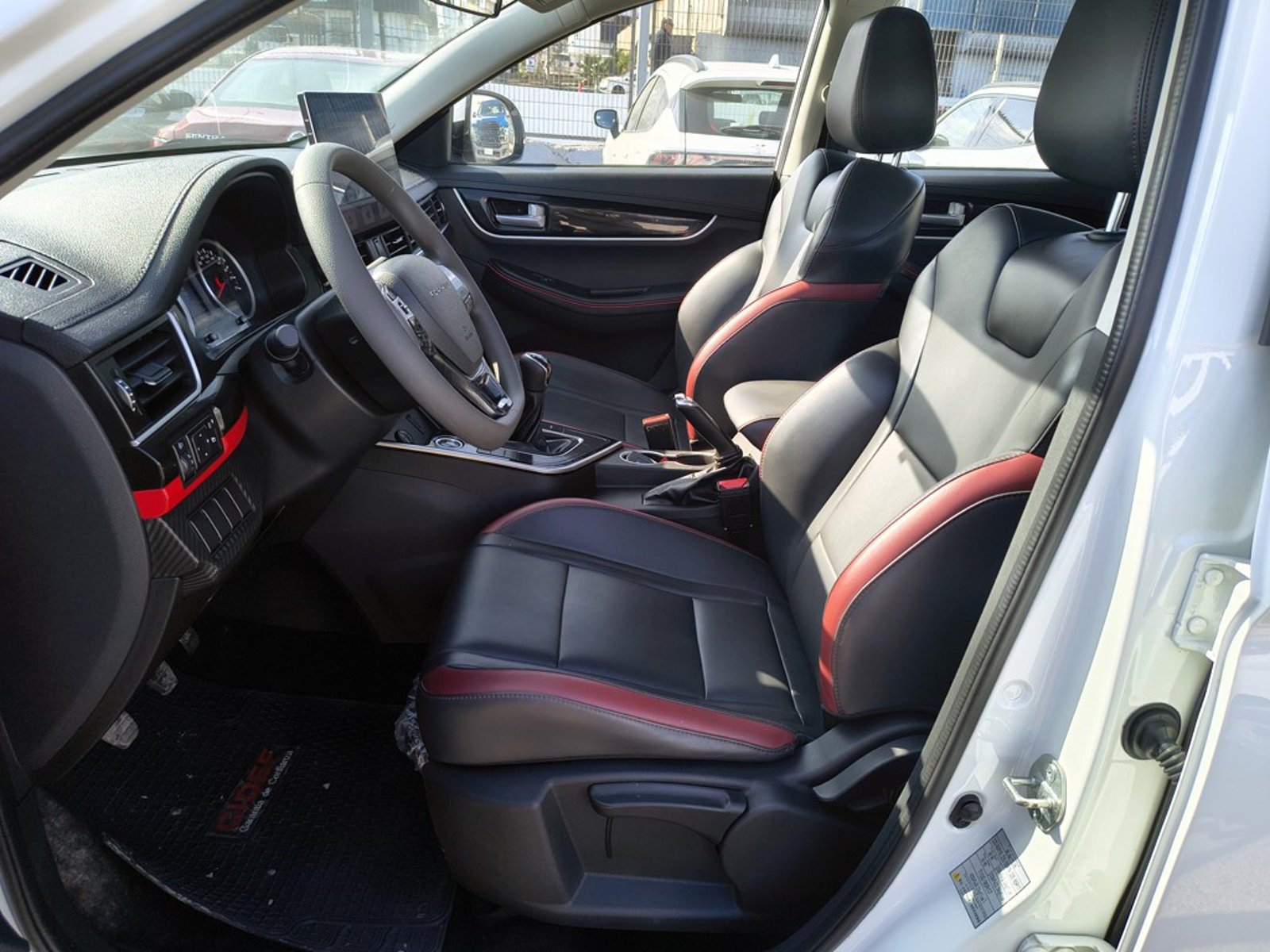 DONGFENG T5L LUX 1.8 MT 2025 - Imagen 12 de 20