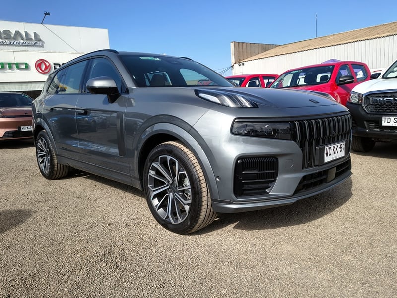 Lynk & Co 09 09 HALO Hibrido 4X4 T/A 2027 - Imagen 3 de 20