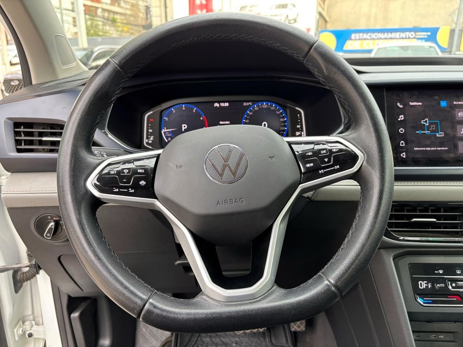 Volkswagen TAOS 1.4 TSI COMFORTLINE AT 2025 - Imagen 15 de 20