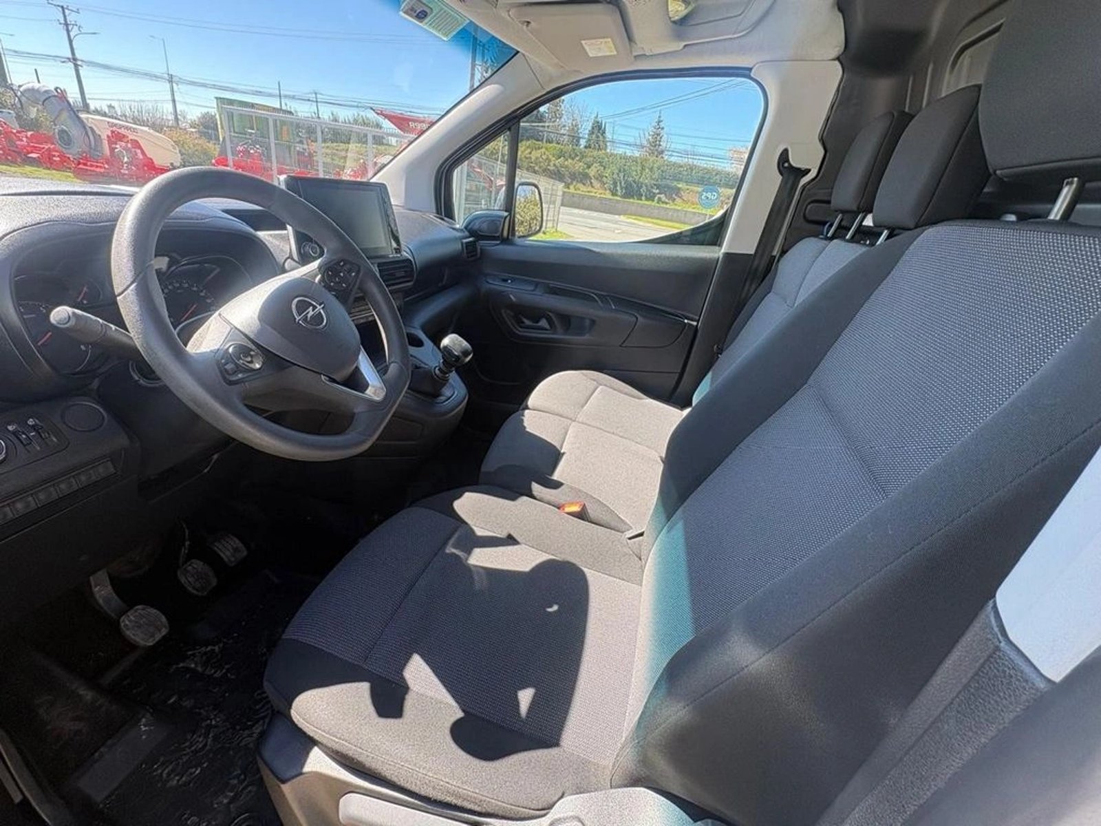 Opel COMBO 1.5 TD E6 2023 - Imagen 10 de 11