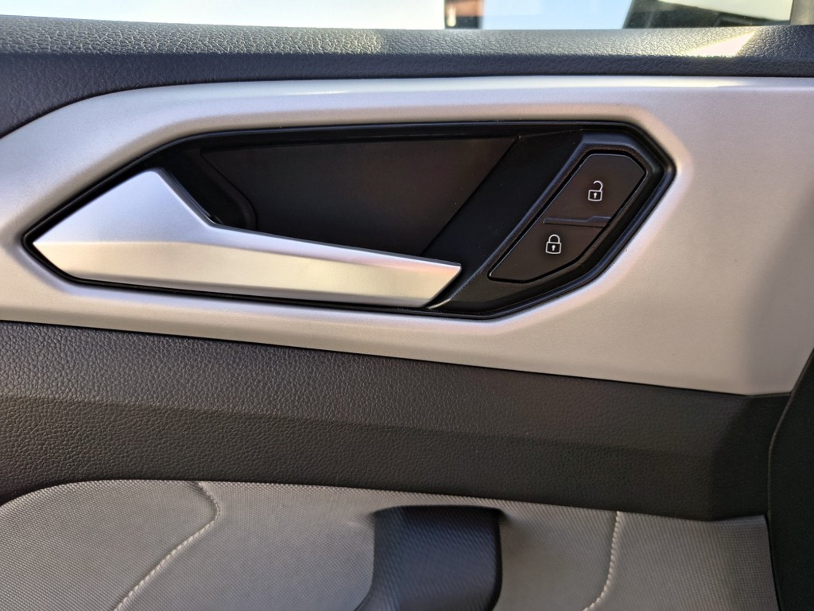 VOLKSWAGEN T-CROSS T-CROSS 1.0 Gasolina 4x2 T/A 2025 - Imagen 8 de 20