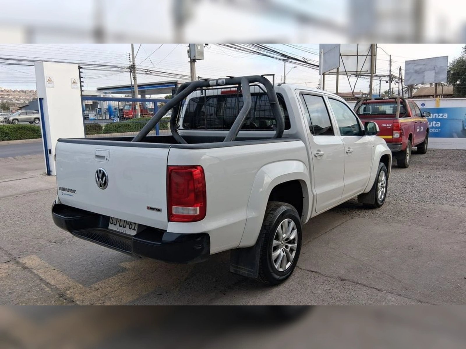 VOLKSWAGEN AMAROK 2.0 TRENDLINE  MT 4X4 DIESEL 2023 - Imagen 5 de 19