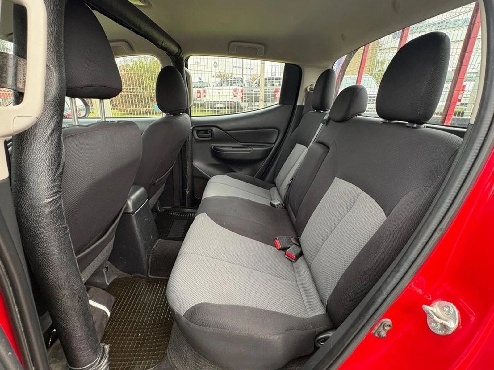 MITSUBISHI L200 CR KATANA 4X2 2022 - Imagen 11 de 12
