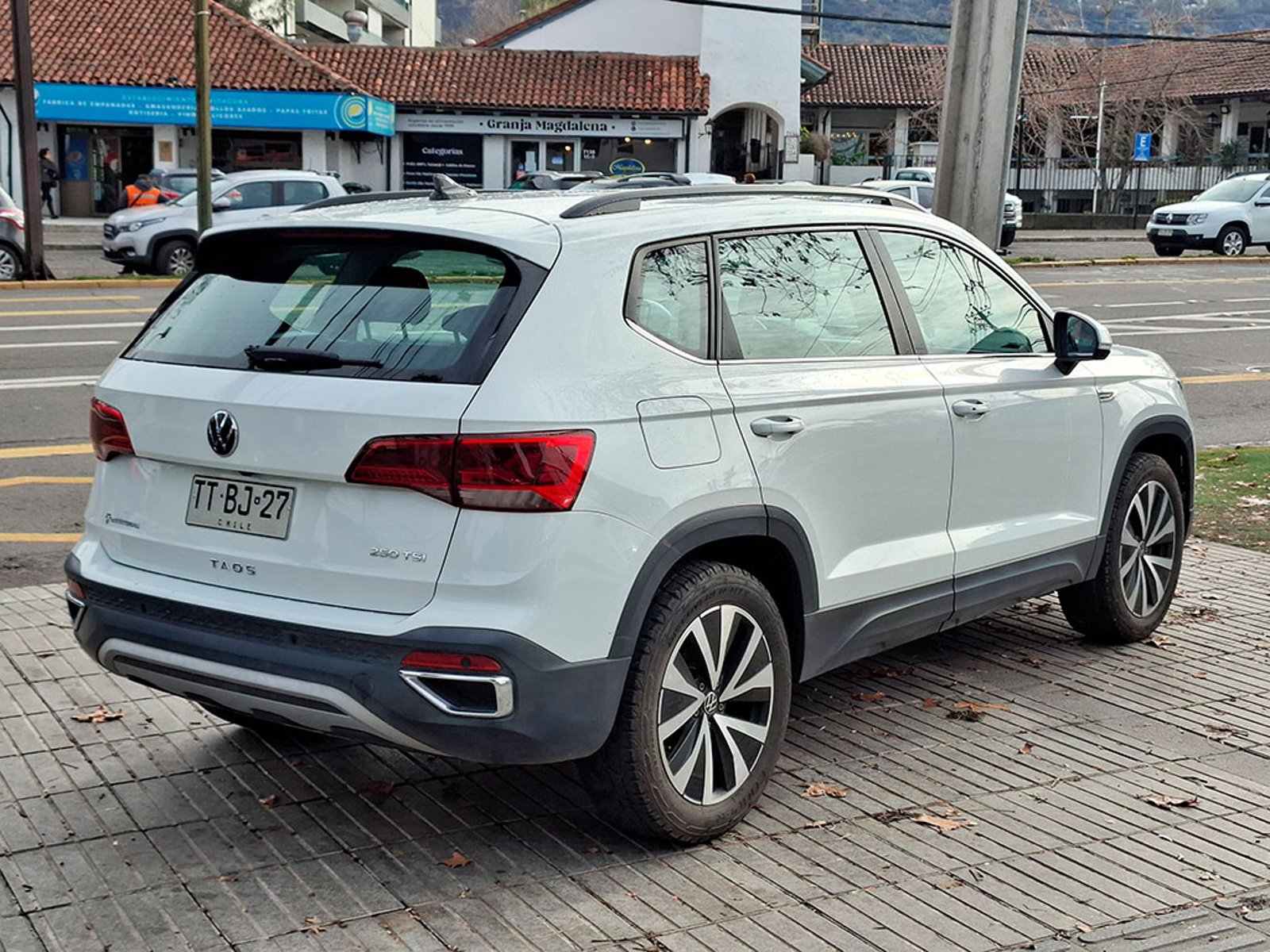Volkswagen TAOS 1.4 TSI CONFORTLINE 2025 - Imagen 6 de 20
